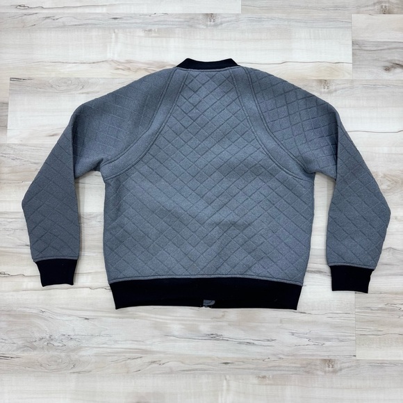 Athleta Gray Bomber Infusion Quilted Jacket Sz Lg like New - Picture 5 of 6